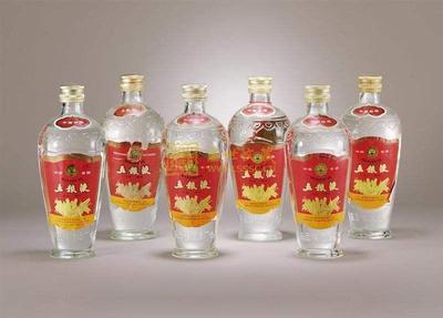 秦皇島經(jīng)濟(jì)技術(shù)開發(fā)區(qū)1980年茅臺(tái)酒回收渠道與酒技術(shù)開發(fā)探討